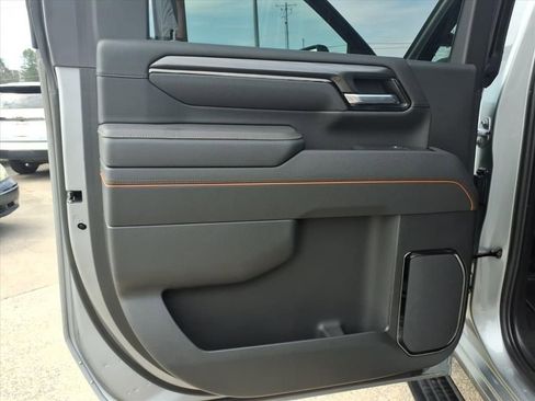 Used 2025 GMC Sierra 2500 AT4 w/ AT4 Premium Plus Package image 22