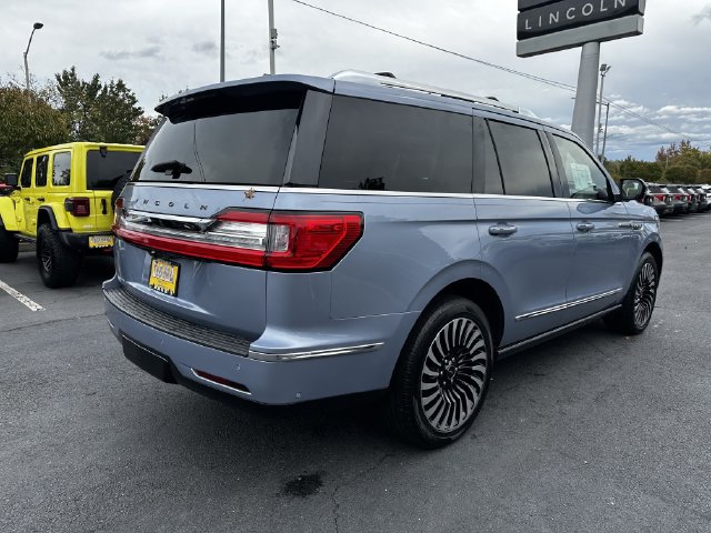 Certified 2020 Lincoln Navigator Black Label w/ Cargo Convenience Package AWD/4WD image 5
