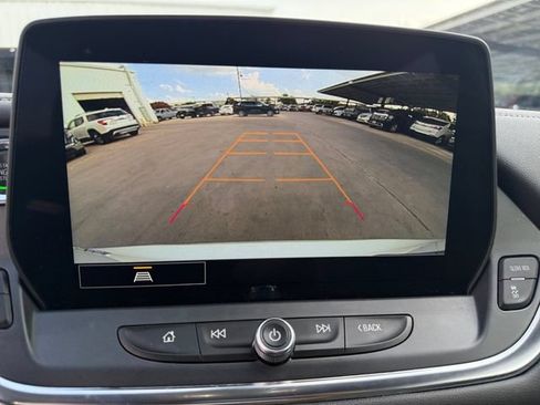 Used 2024 Chevrolet Blazer LT w/ Convenience Package FWD image 9