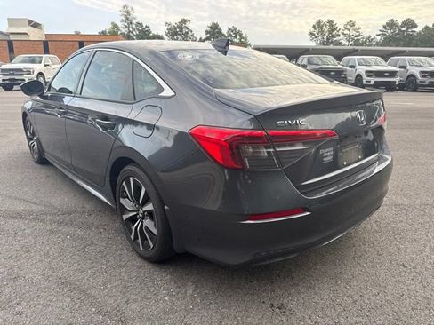 Used 2023 Honda Civic EX image 3