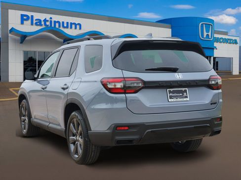 New 2026 Honda Pilot Sport image 5