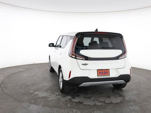 Used 2025 Kia Soul LX w/ LX Technology Package image 10
