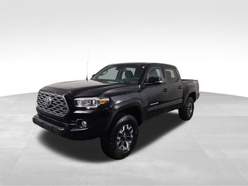 Used 2022 Toyota Tacoma TRD Off-Road w/ Technology Package AWD/4WD image 2