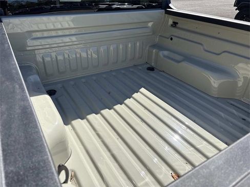 New 2025 Ford Maverick XLT w/ XLT Luxury Package image 13