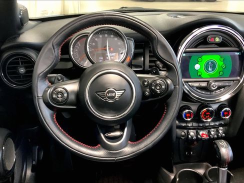 Used 2019 MINI Cooper S w/ Signature Upholstery Package image 5
