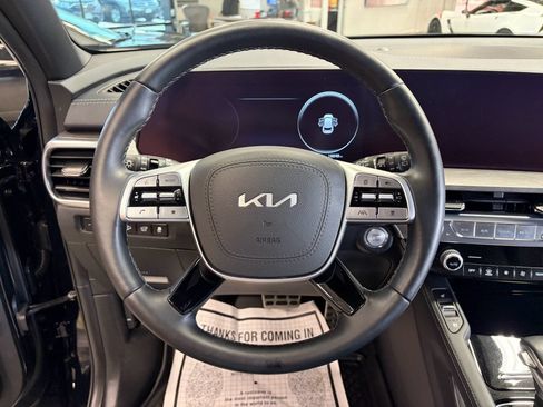 Used 2025 Kia Telluride SX X-Line AWD/4WD image 16