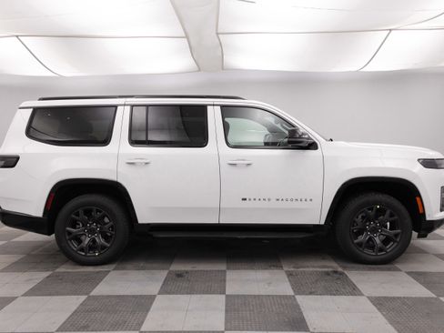 New 2026 Jeep Grand Wagoneer Limited AWD/4WD image 13