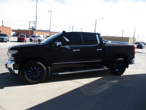 Used 2020 Chevrolet Silverado 1500 LTZ w/ LTZ Premium Package image 4