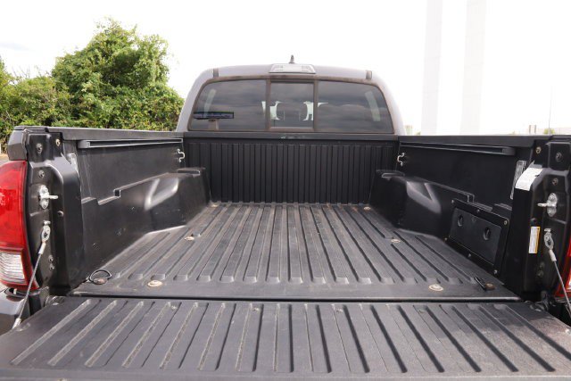 Used 2021 Toyota Tacoma SR w/ SR Convenience Package RWD image 7
