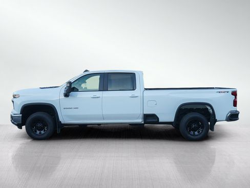 Used 2024 Chevrolet Silverado 3500 LT w/ Convenience Package AWD/4WD image 2