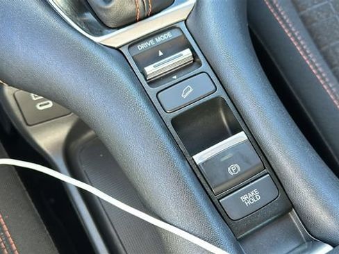 Used 2025 Honda HR-V Sport image 18