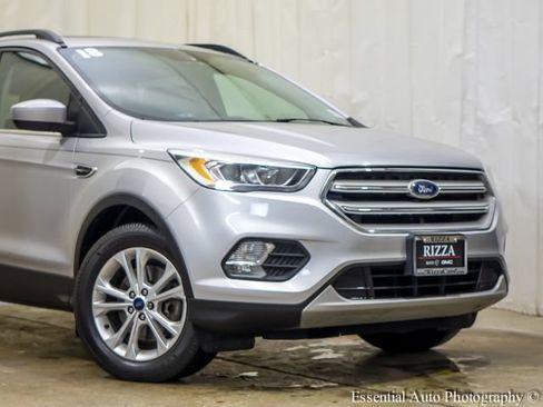 Used 2018 Ford Escape SEL AWD/4WD image 6