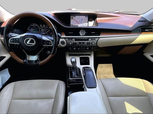 Used 2016 Lexus ES 300h w/ Navigation System Package FWD image 15