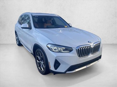 Used 2023 BMW X3 xDrive30i image 3