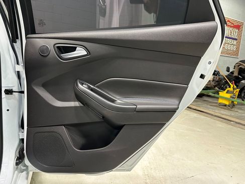 Used 2017 Ford Focus RS image 16