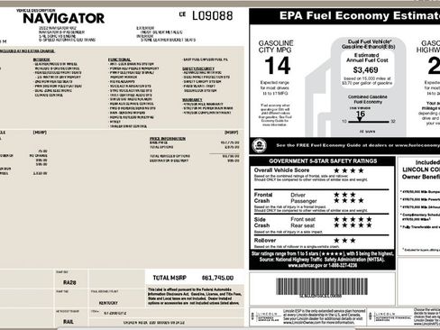 Used 2012 Lincoln Navigator image 10
