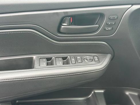 Used 2025 Honda Odyssey EX-L image 24
