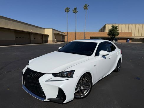 Used 2018 Lexus IS 300 F Sport RWD image 3