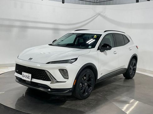 Used 2025 Buick Envision Sport Touring image 8