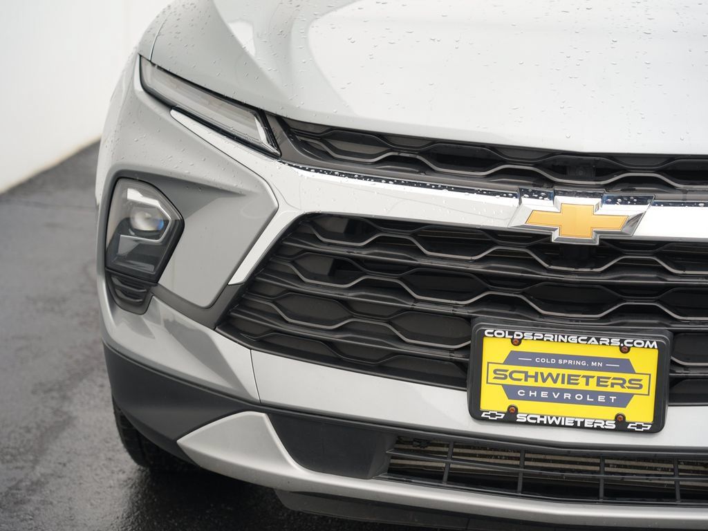 Certified 2024 Chevrolet Blazer LT AWD/4WD image 9