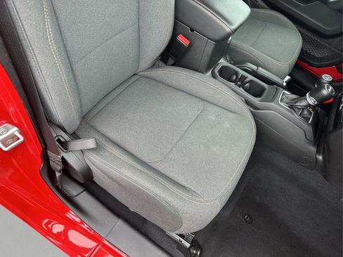 Used 2024 Jeep Wrangler Sahara image 20