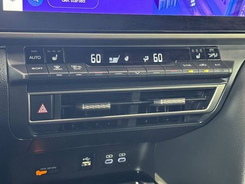 Used 2025 Toyota Camry XSE FWD image 16