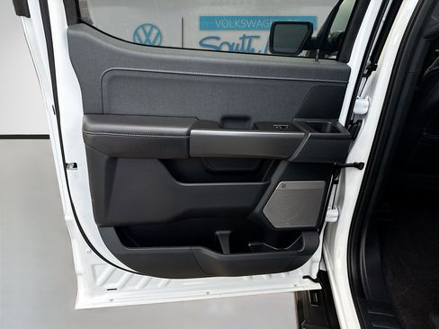 Used 2024 Ford F150 Lariat w/ FX4 Off-Road Package image 26