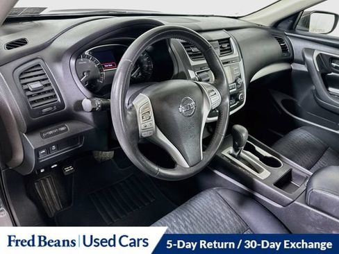 Used 2017 Nissan Altima 2.5 SV FWD image 14