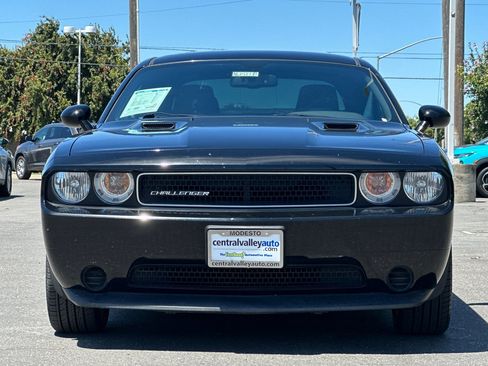 Used 2013 Dodge Challenger SXT w/ Super Sport Group RWD image 9
