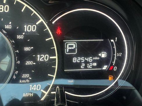 Used 2015 Nissan Versa Note SR w/ Chrome Package image 13