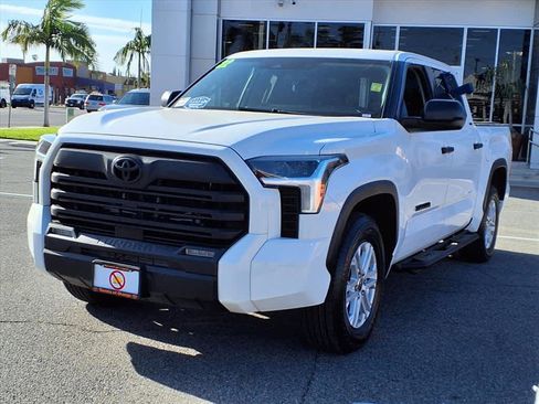 Used 2022 Toyota Tundra SR5 image 3