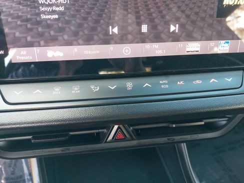 Used 2025 Dodge Charger R/T w/ Quick Order Package 25M R/T image 21