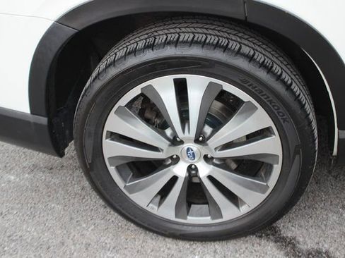 Used 2019 Subaru Ascent Limited image 37