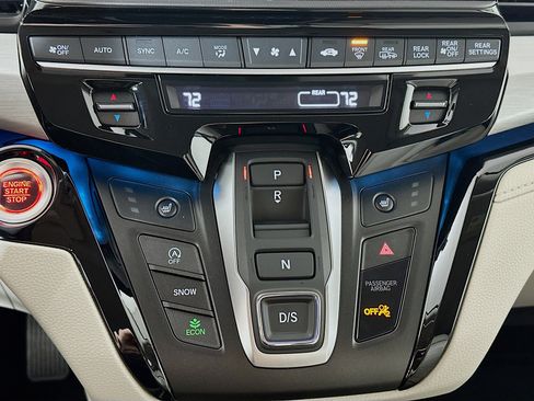 New 2026 Honda Odyssey Touring image 16