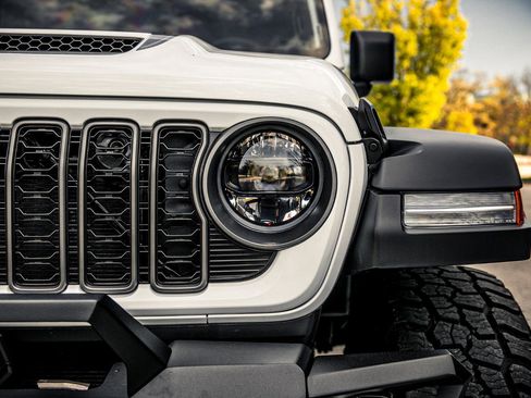 New 2026 Jeep Wrangler Unlimited Rubicon w/ Technology Group image 4