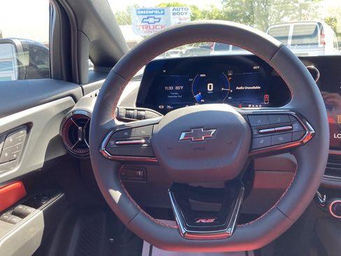 New 2025 Chevrolet Equinox EV RS w/ Convenience Package II image 13