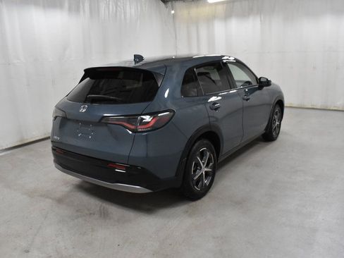 Certified 2024 Honda HR-V EX-L image 5