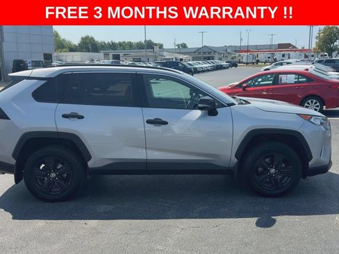 Used 2021 Toyota RAV4 XLE AWD/4WD image 9