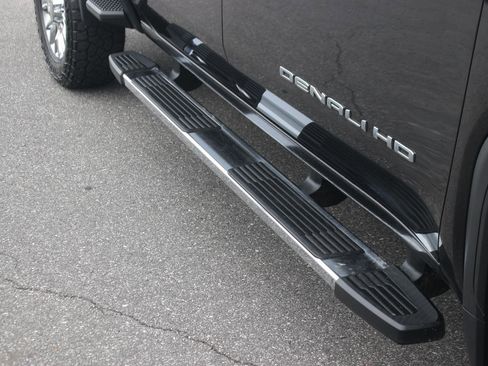 Used 2023 GMC Sierra 2500 Denali AWD/4WD image 10