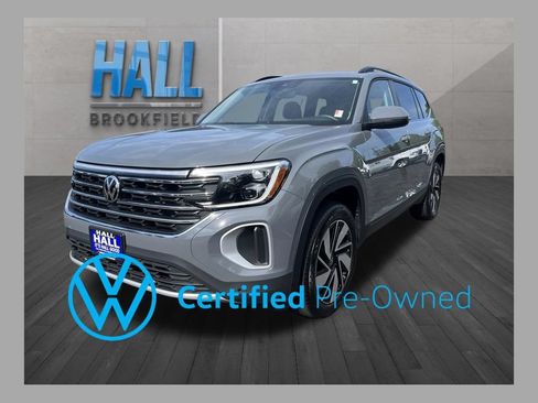 Used 2026 Volkswagen Atlas SE w/ Panoramic Sunroof Package FWD image 1