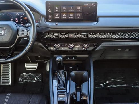 Used 2025 Honda Accord Sport image 15