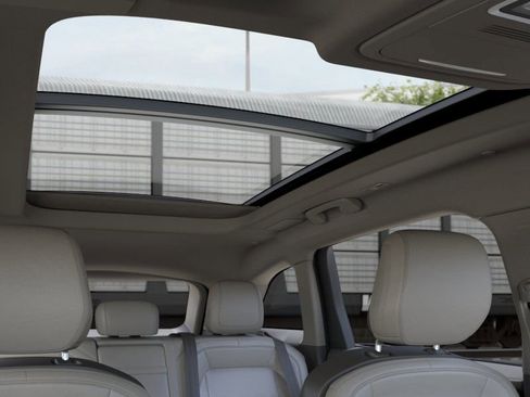 New 2025 Lincoln Nautilus Premier w/ Equipment Group 102A image 22