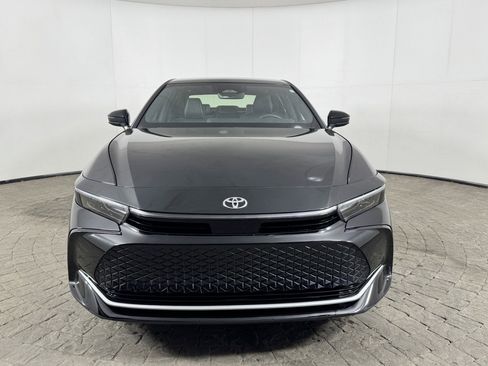 Used 2025 Toyota Crown image 2