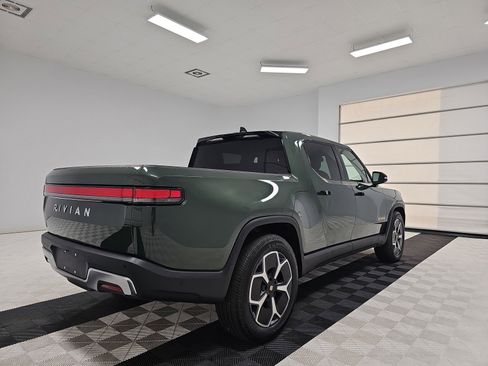 Used 2022 Rivian R1T Adventure image 5