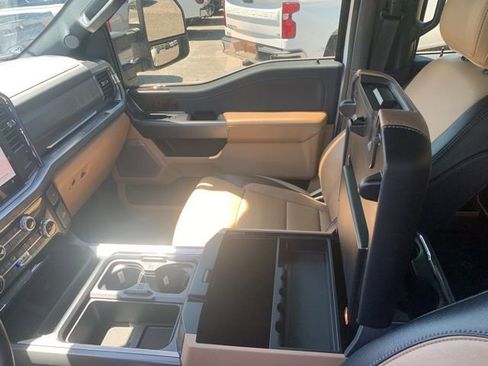 Certified 2025 Ford F350 Lariat w/ Lariat Ultimate Package AWD/4WD image 34
