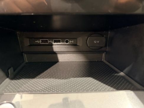 Used 2018 Volkswagen Tiguan SE w/ Panoramic Sunroof Package AWD/4WD image 45
