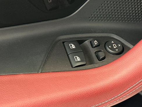 Used 2025 BMW 230i Coupe w/ M Sport Package RWD image 13