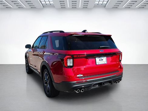 New 2026 Ford Explorer ST RWD image 7