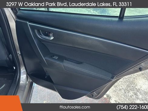 Used 2017 Toyota Corolla LE image 34