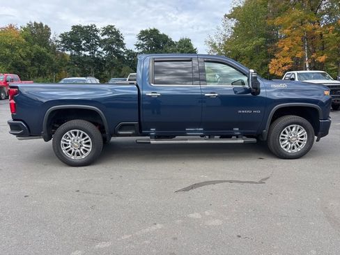 Certified 2022 Chevrolet Silverado 3500 High Country w/ Z71 Off-Road Package image 6